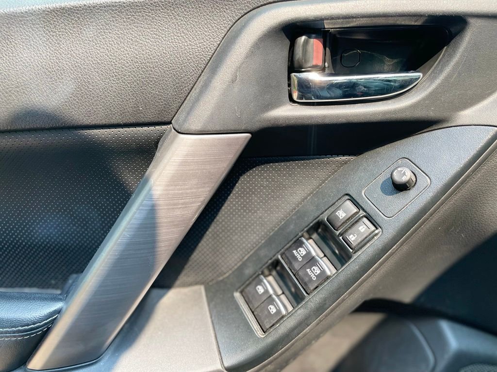 Used 2018 Ice Silver Metallic Subaru 2.5i Limited image 9