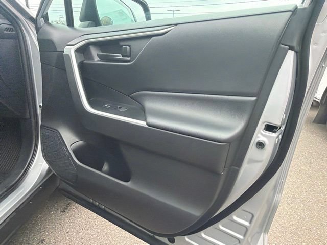 Used 2022 Silver Sky Metallic Toyota LE image 8