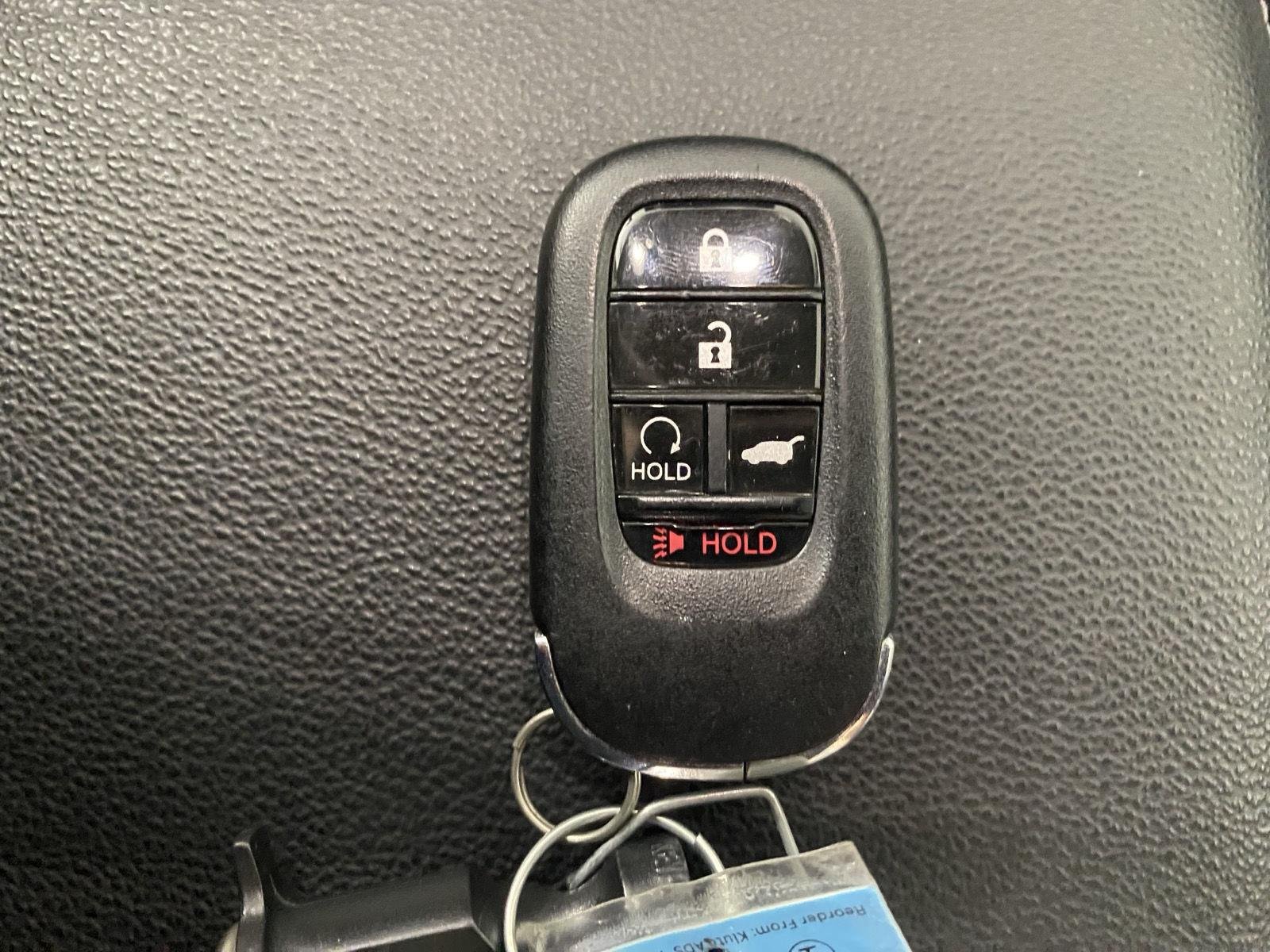 Used 2024 Canyon River Blue Metallic Honda EX image 18