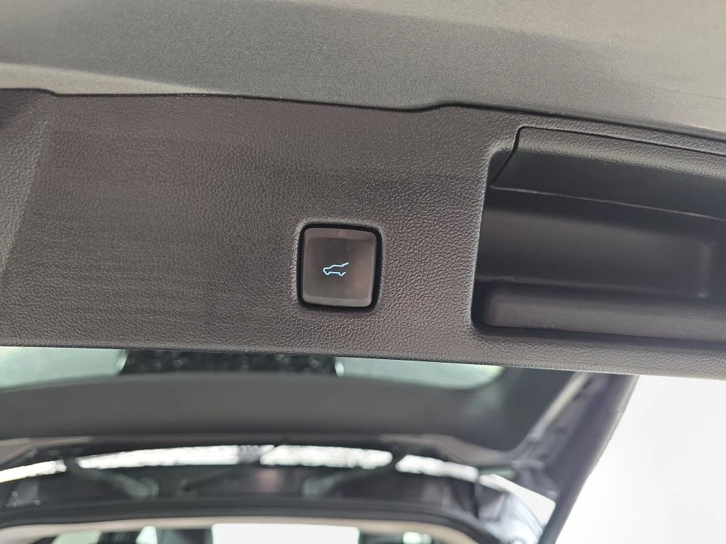 Used 2023 Gray Metallic Ford Platinum image 16