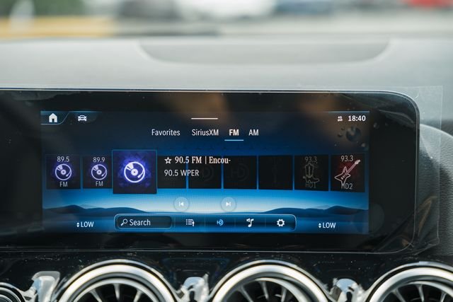 New 2026 Polar White Mercedes-Benz GLA 250 image 23
