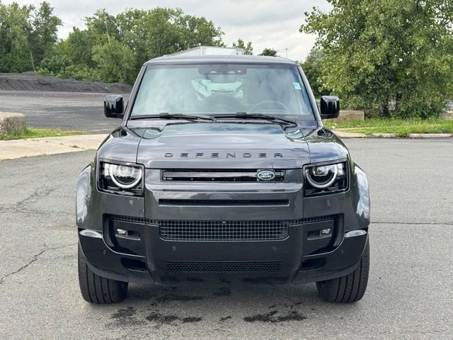New 2026 Carpathian Grey Land Rover X-Dynamic SE image 8