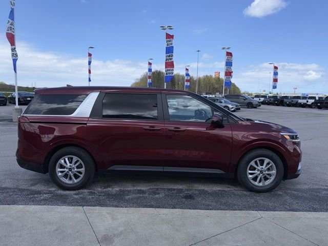 Used 2024 Red Kia LX image 4