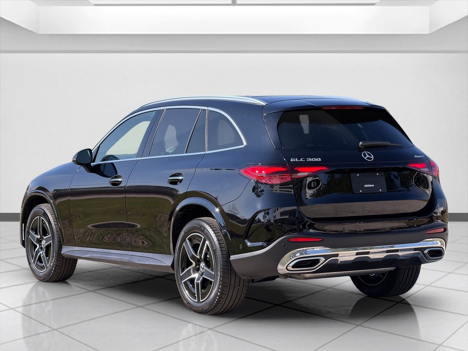 New 2026 Black Mercedes-Benz GLC 300 image 27