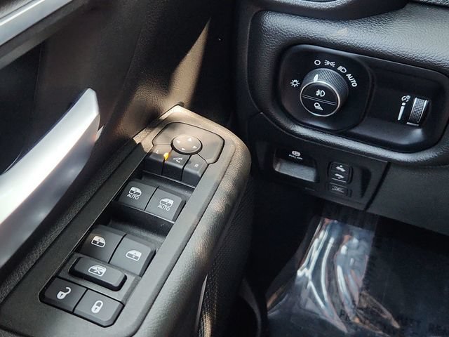 Photo 36