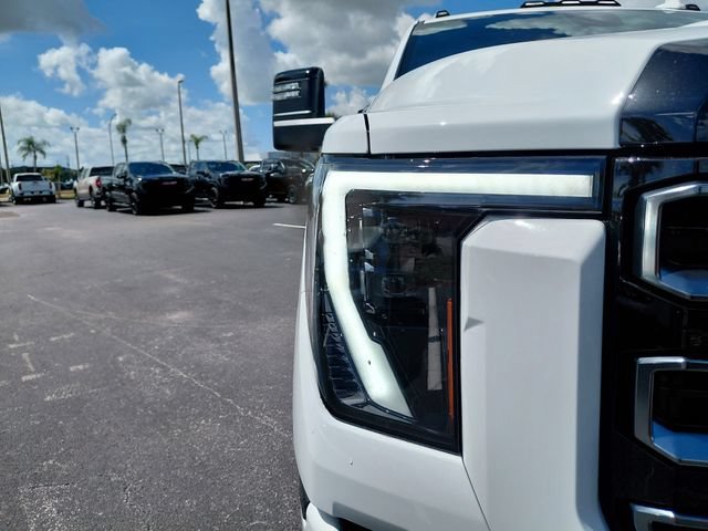2026 GMC Sierra 2500HD AT4 - Photo 11