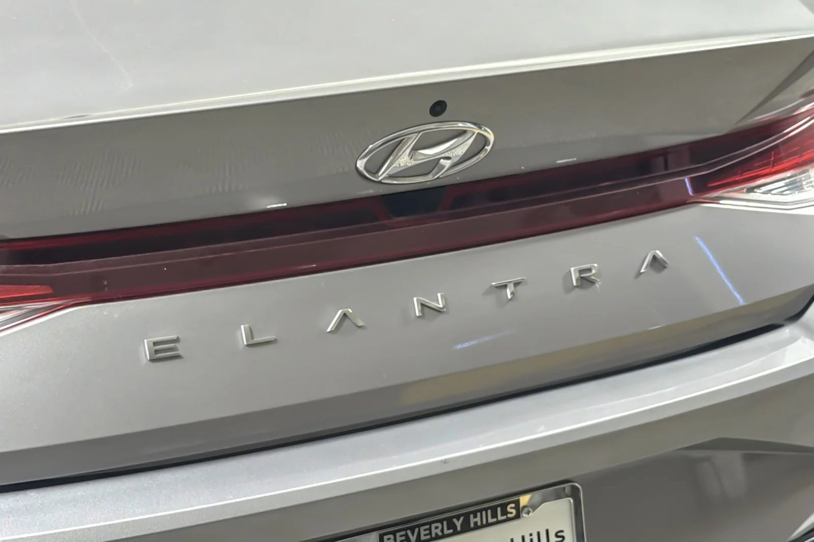 Used 2023 Fluid Metal Hyundai SEL IVT image 25