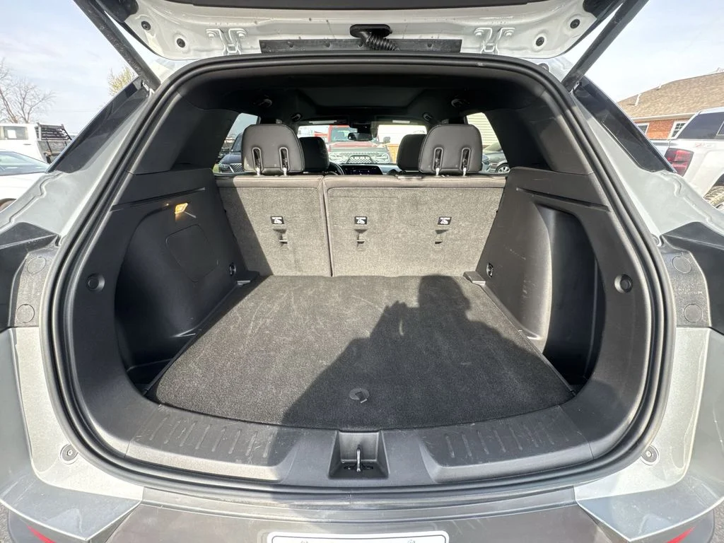 Used 2025 Gray Chevrolet ACTIV image 24