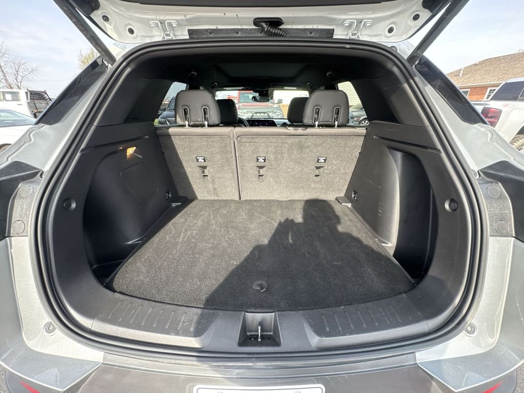 Used 2025 Gray Chevrolet ACTIV image 24