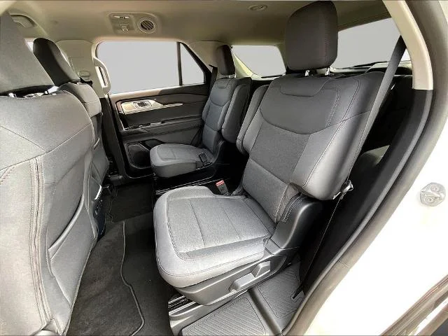 New 2026 Star White Metallic Tri-Coat Ford Active image 64