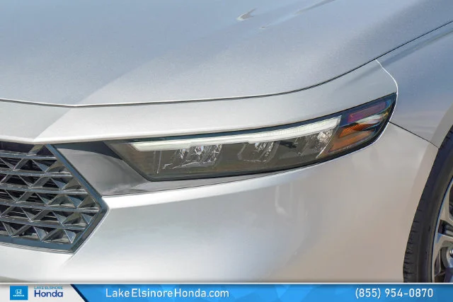 Used 2023 Lunar Silver Metallic Honda EX image 5