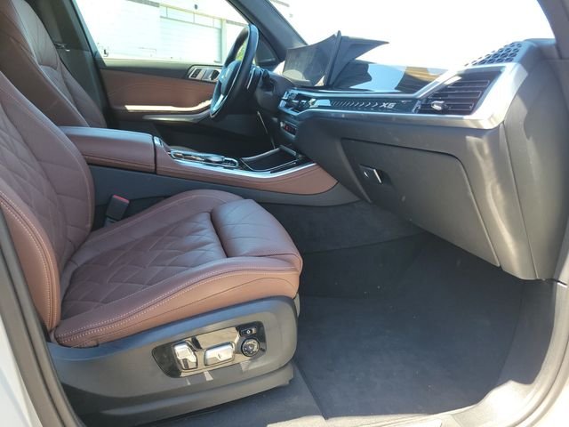 Certified Used 2024 White BMW xDrive40i image 13