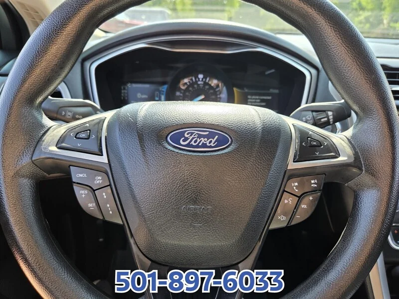 Used 2019 Black FORD SE FWD image 21