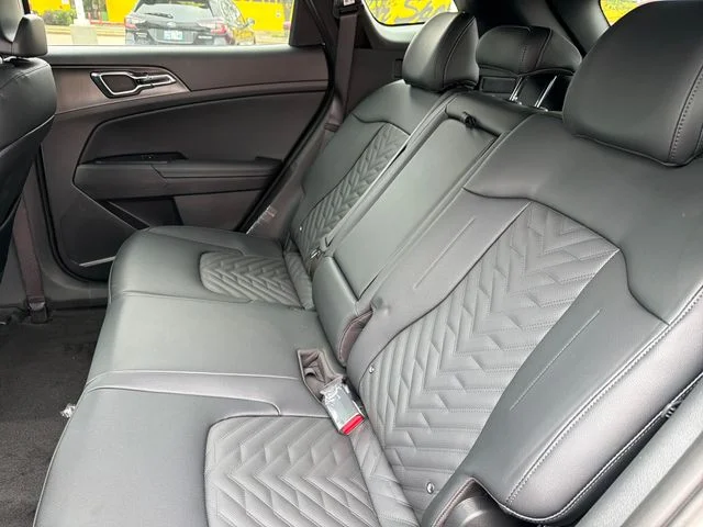 New 2026 Snow White Pearl Kia X-Line image 22