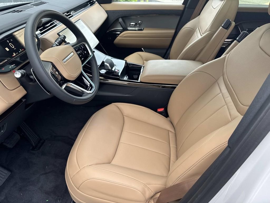 New 2026 Borasco Grey Land Rover SE image 23