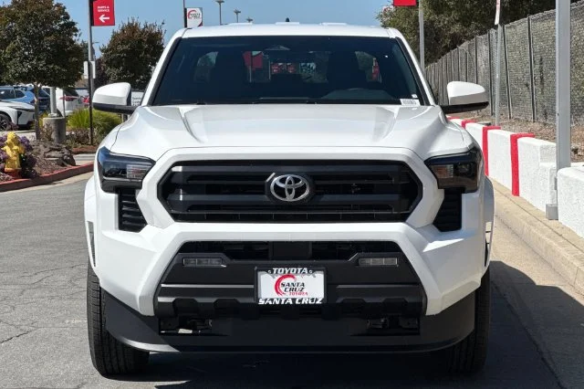 New 2026 Ice Cap Toyota  SR5 image 9