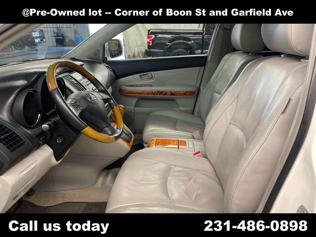 Used 2009  Lexus 350 image 13