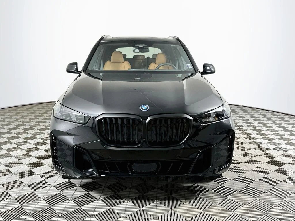 New 2026 Black Sapphire Metallic BMW xDrive50e image 2