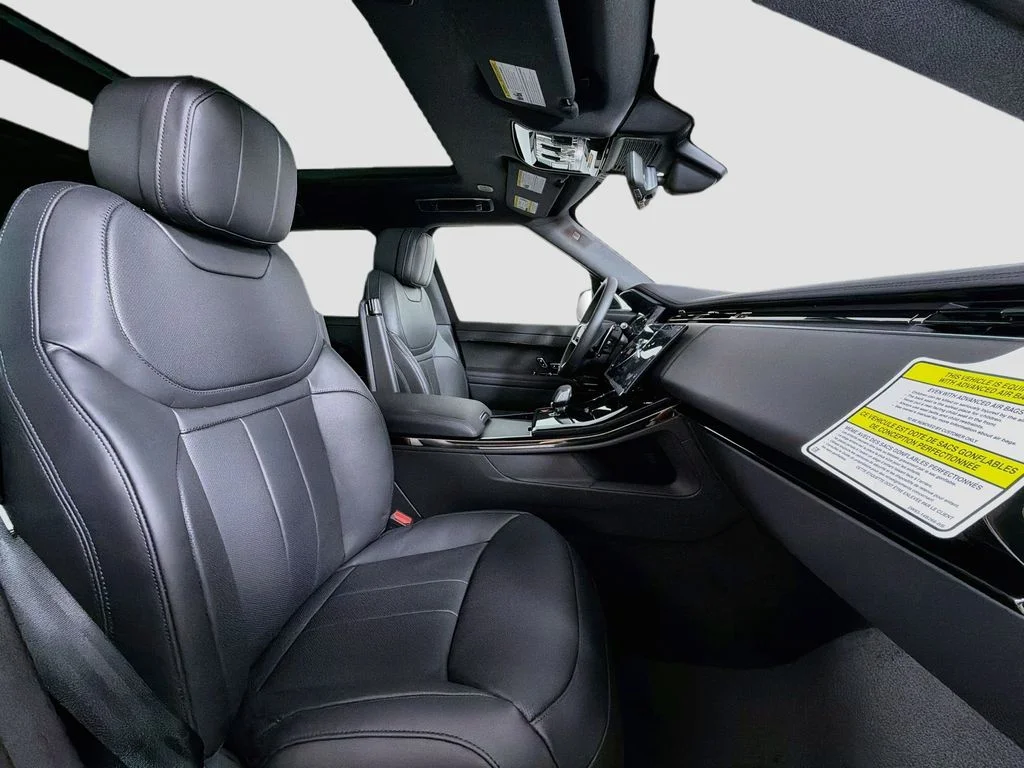 New 2026 Borasco Grey Land Rover Dynamic SE image 30