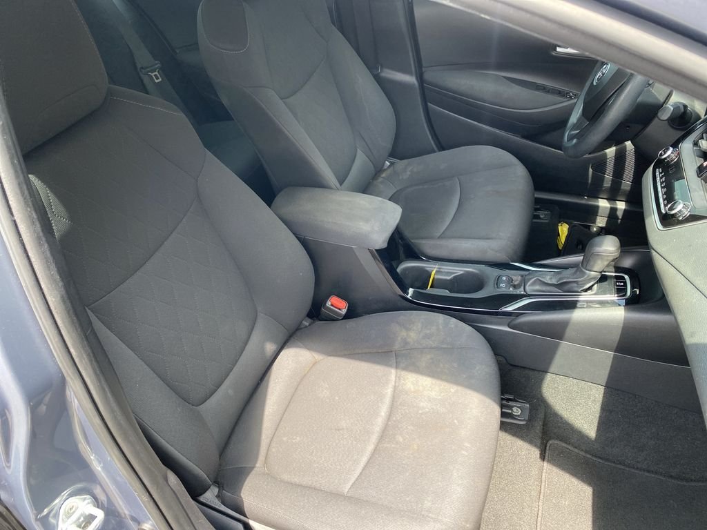 Used 2021 Celestite Toyota LE image 30