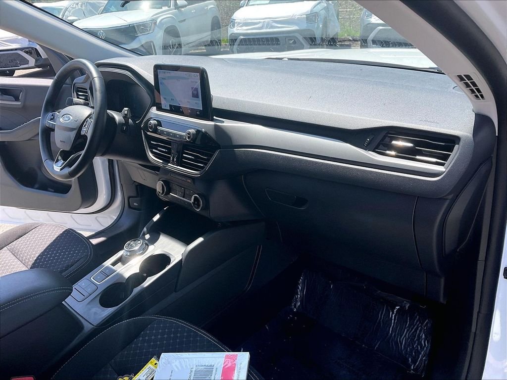 Used 2025 White Ford Active image 14