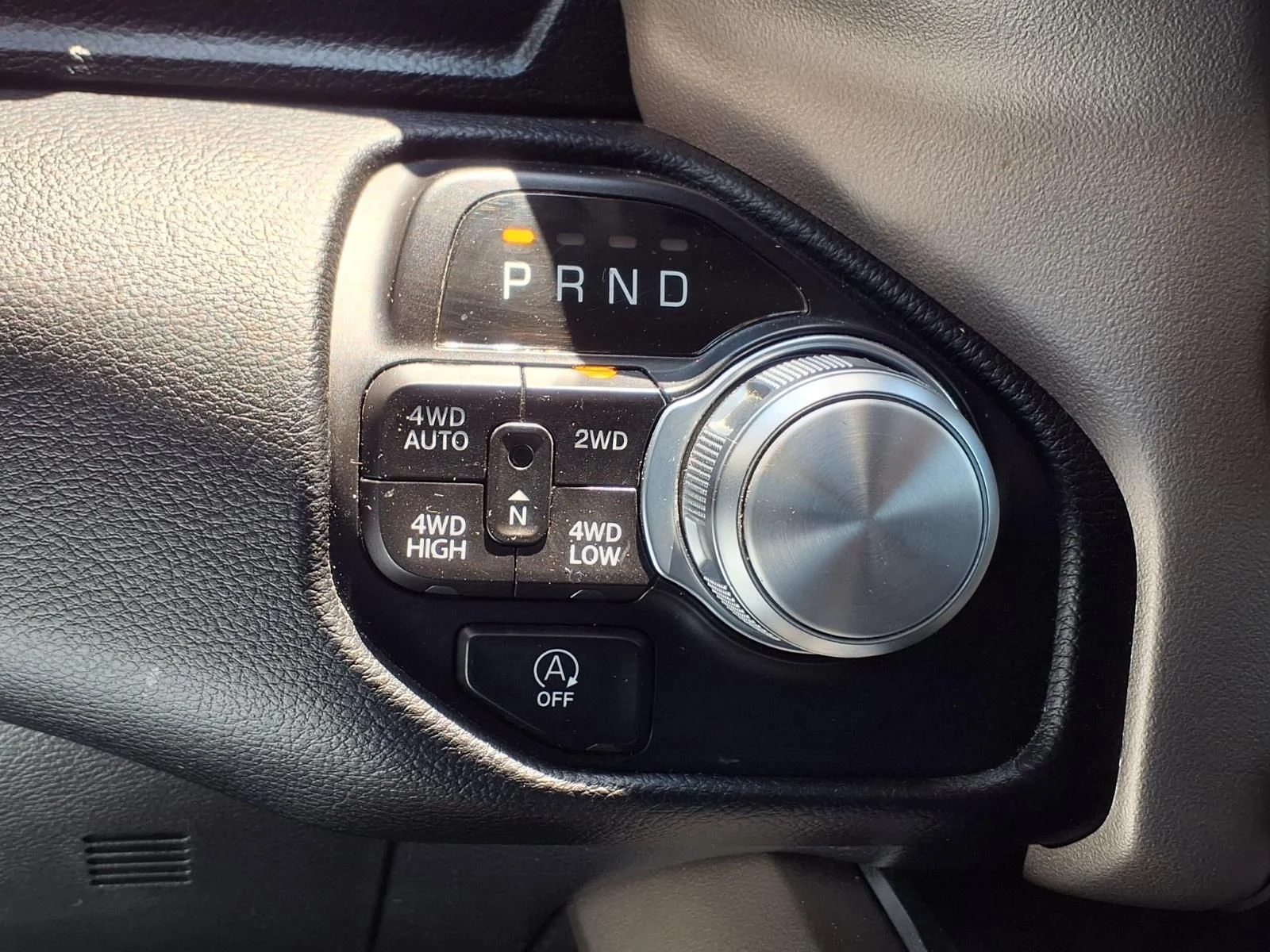 Used 2022 White Ram Laramie image 11