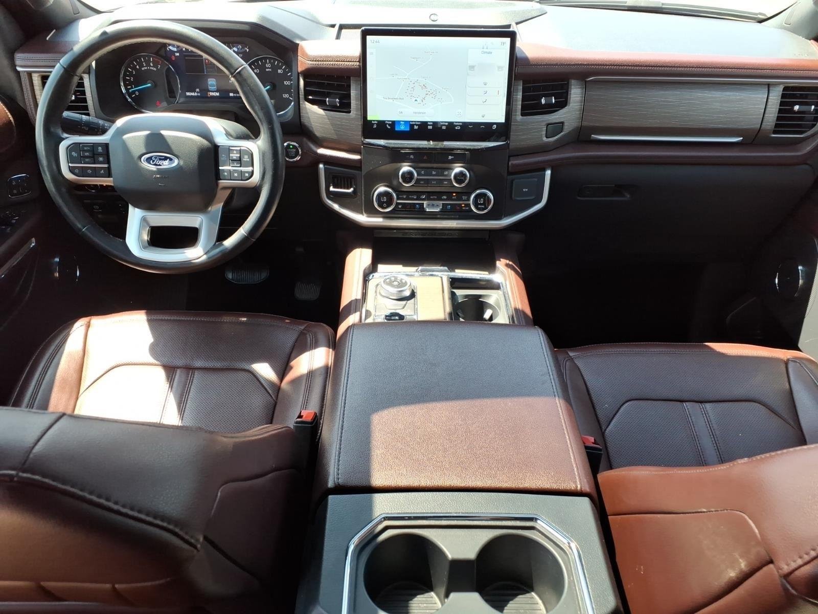 Used 2024  Ford Limited image 22