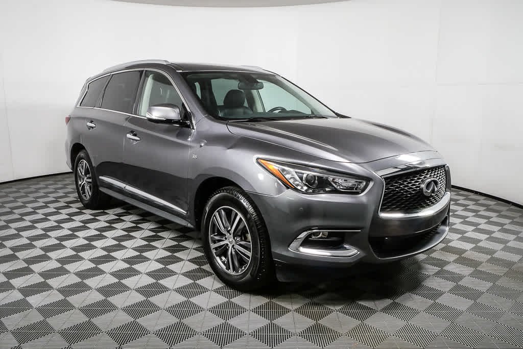 2017 INFINITI QX60 Base
