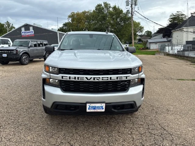 Used 2021 SILVER ICE METALLIC Chevrolet Custom image 11