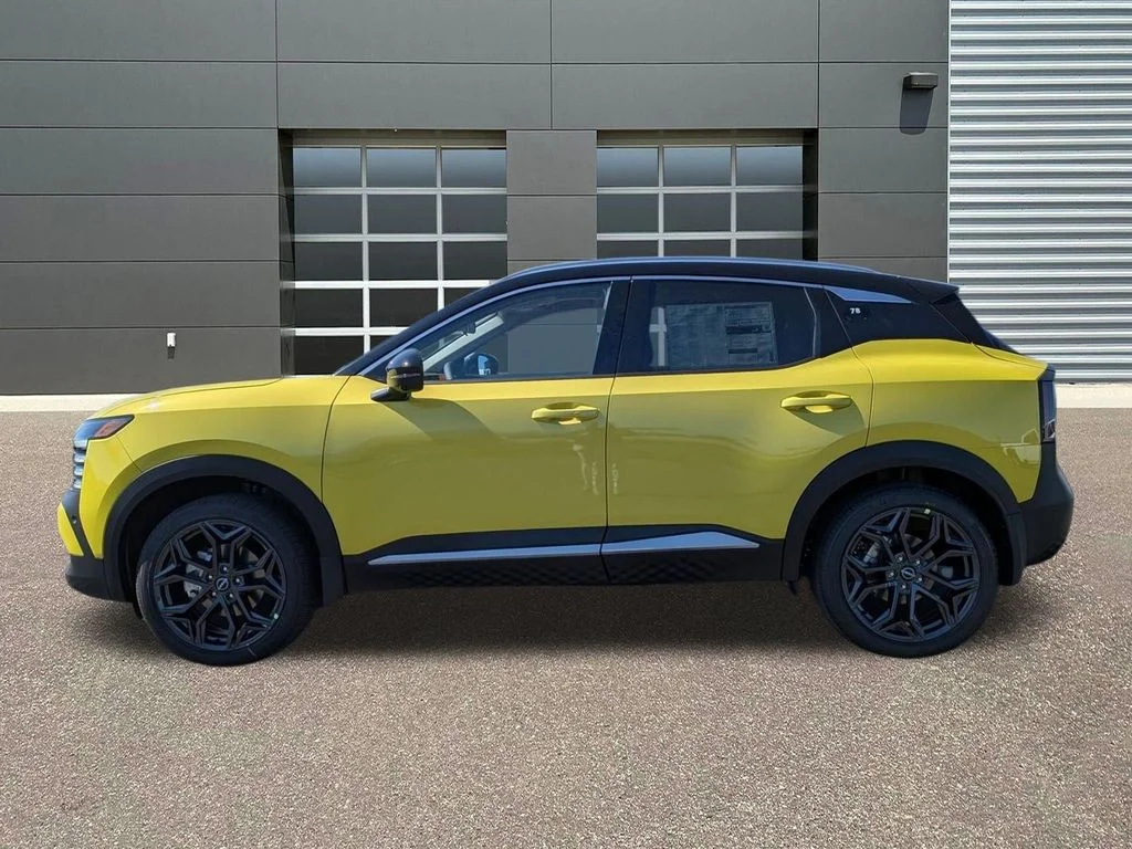 New 2026 Yuzu Yellow Metallic / Super Black Two-tone Nissan SR image 9
