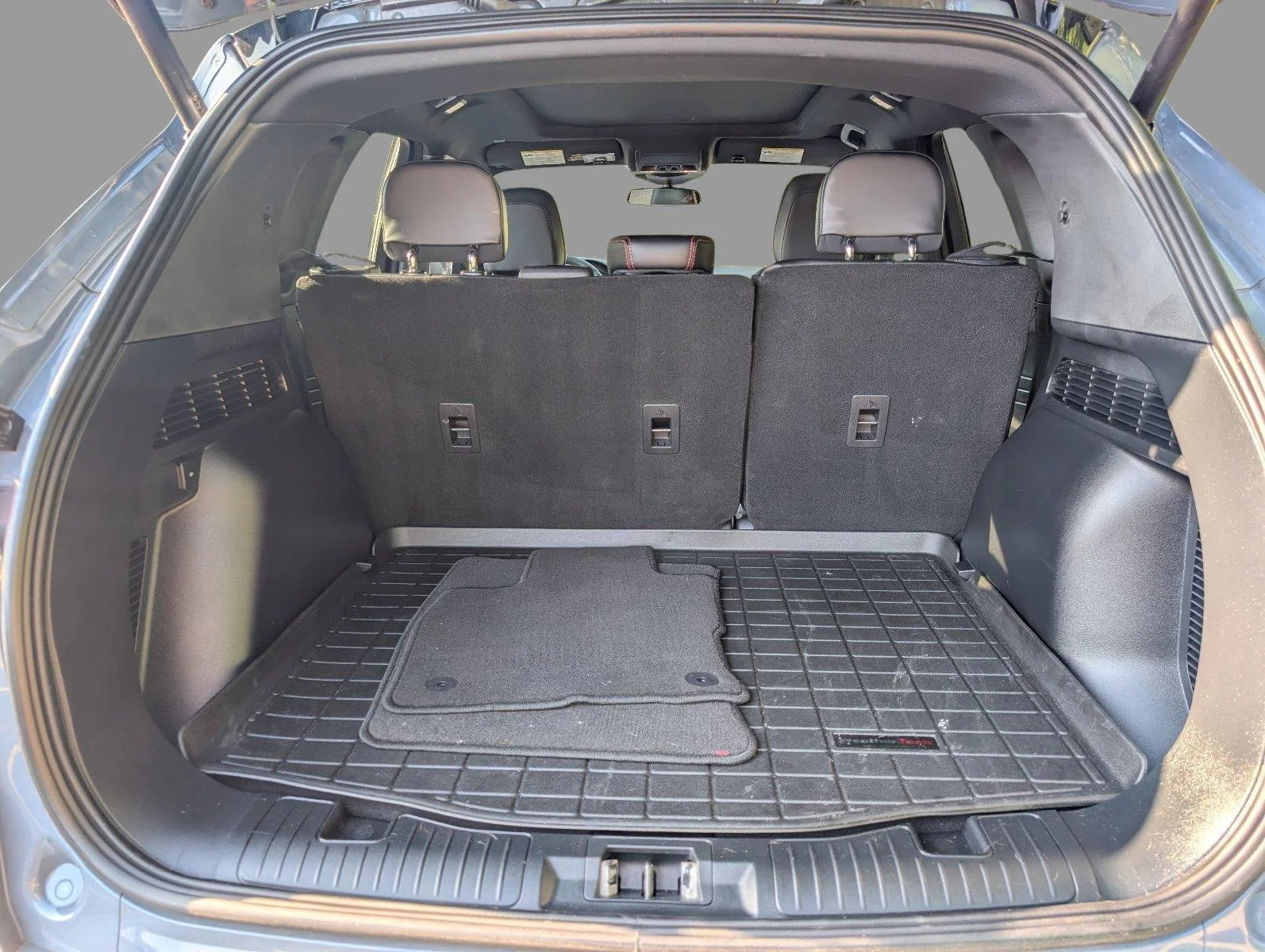 Used 2024 Vapor Blue Ford ST-Line image 5