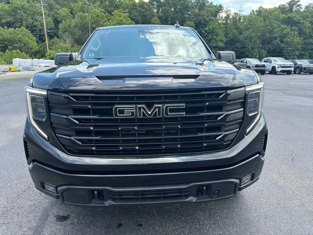 New 2026 Onyx Black GMC Elevation image 7