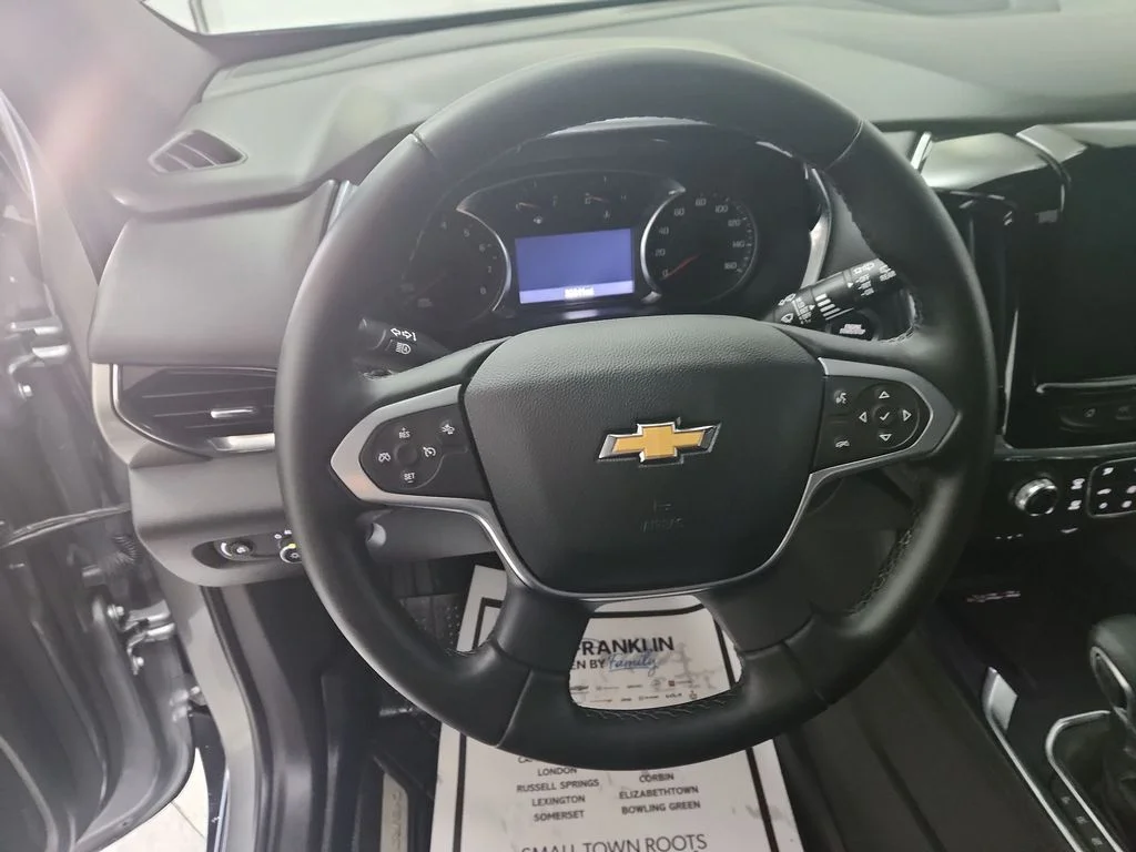 Used 2023 Gray Chevrolet LT image 18