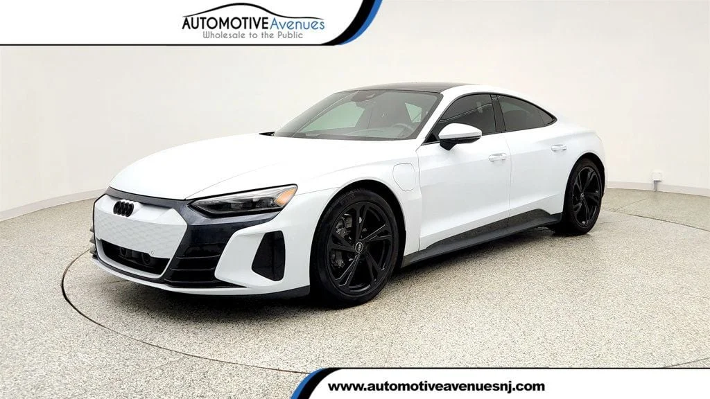 2024 Audi e-tron GT Premium Plus quattro's photo