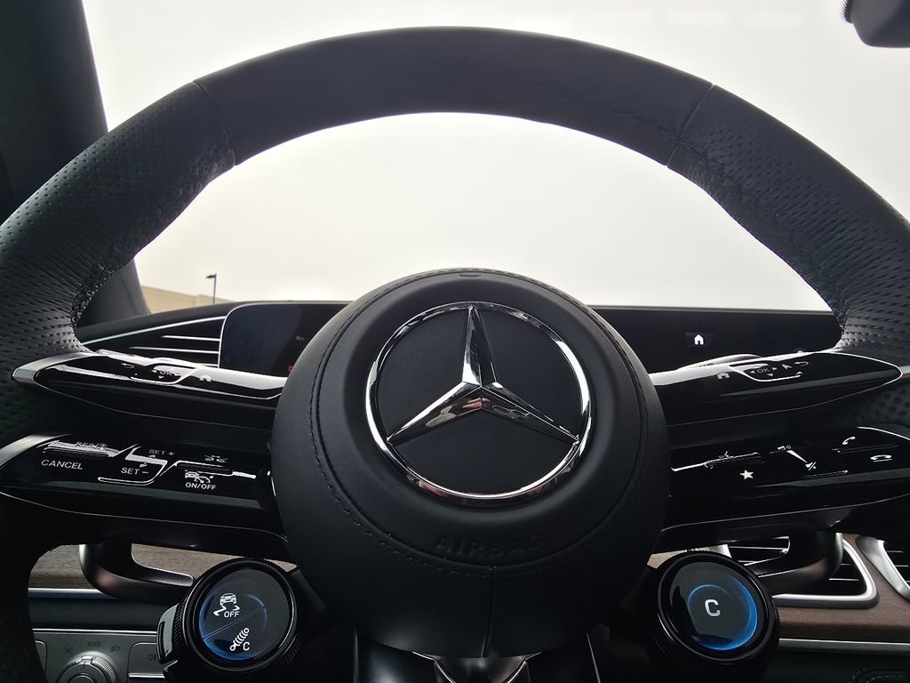 New 2026 MANUFAKTUR Alpine Grey Mercedes-Benz GLE 63 S AMG® image 71