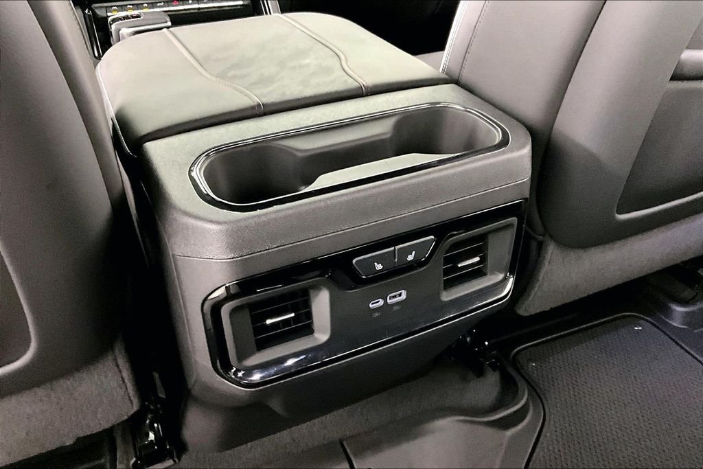 Used 2026 White GMC AT4X image 10