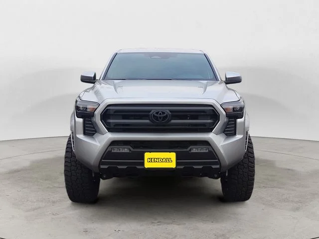 2025 Toyota Tacoma SR5 - Photo 8