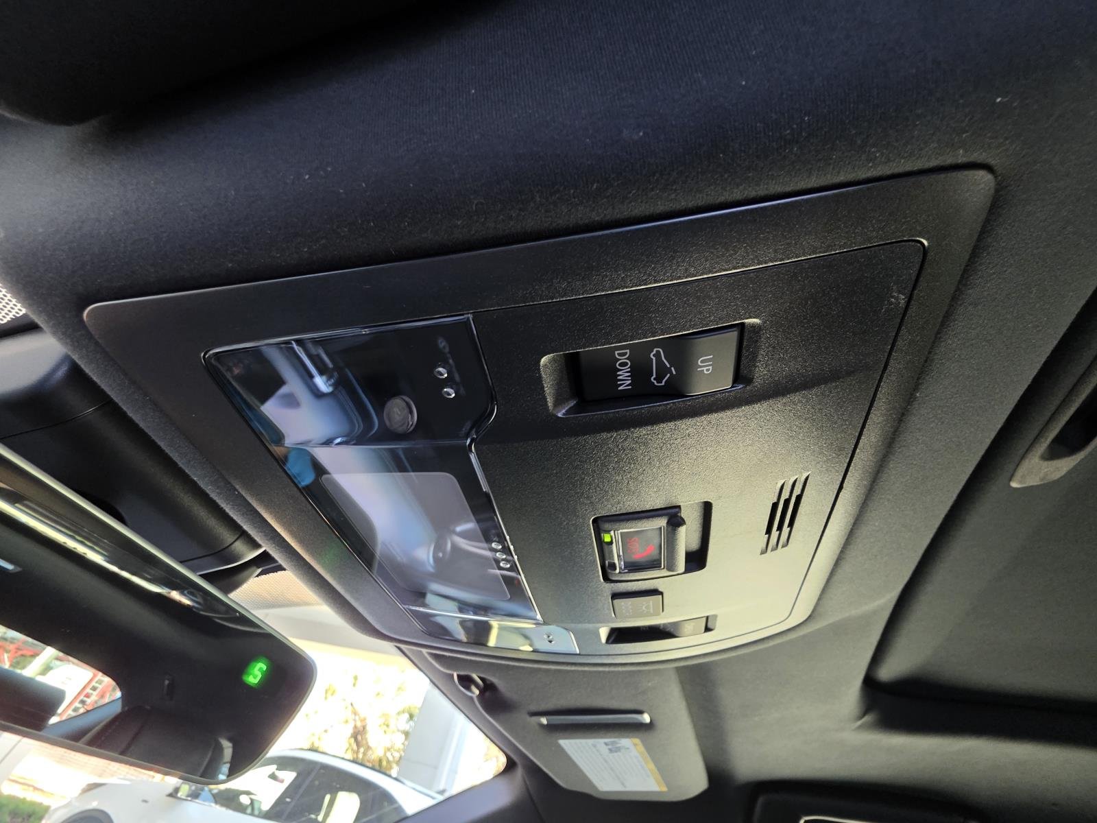 2024 Lexus RC 300 - Photo 26