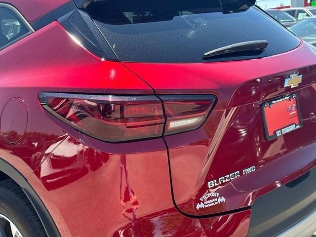 Used 2025 Radiant Red Tintcoat Chevrolet LT image 12