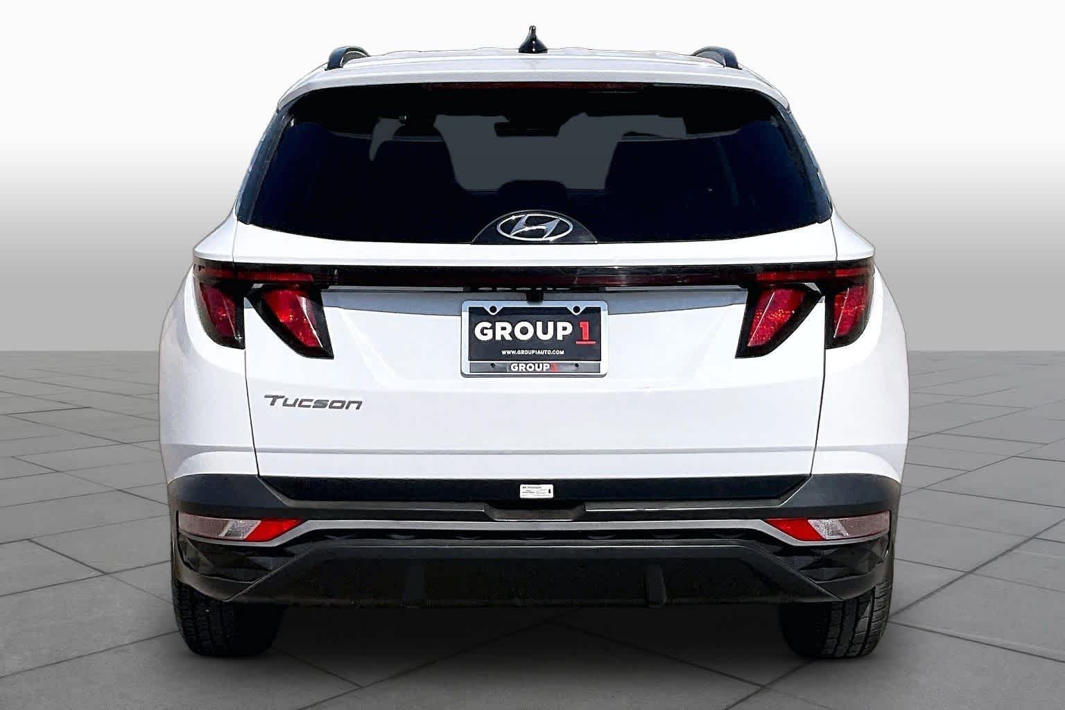 Used 2024 White Pearl Hyundai SEL image 5