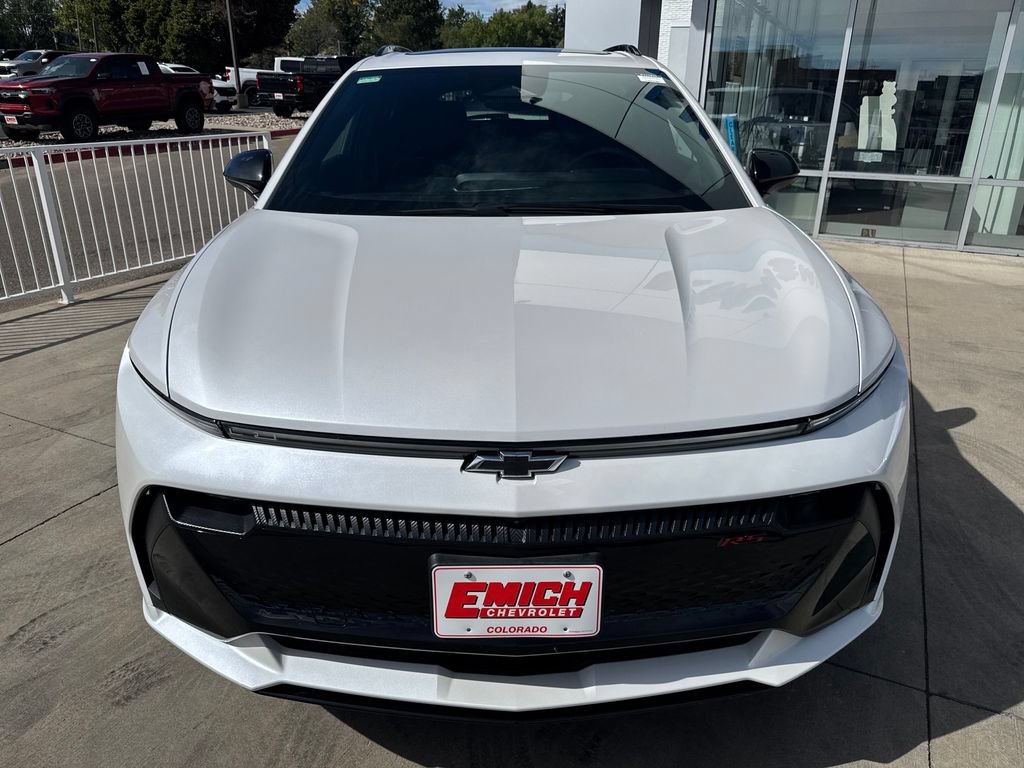 Used 2025 Iridescent Pearl Tricoat Chevrolet RS image 8