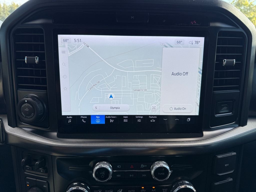 Used 2025  Ford Lariat image 22