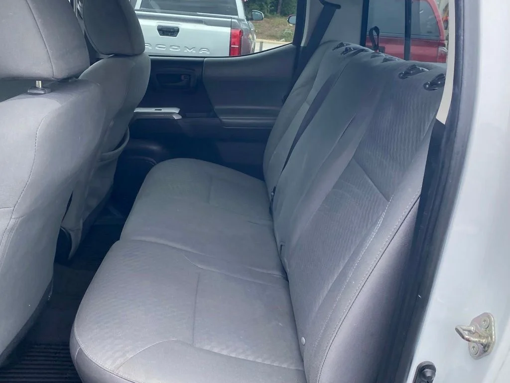 Used 2020 White Toyota SR5 image 8