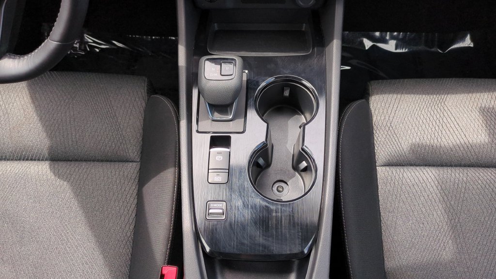 2025 Nissan Rogue SV - Photo 18