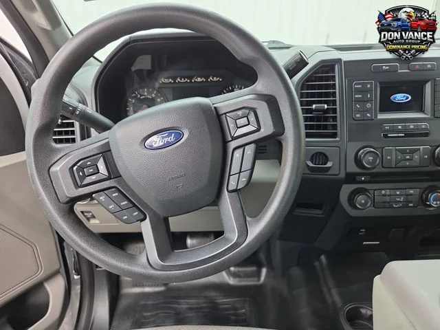 Used 2018 White Ford XL image 13