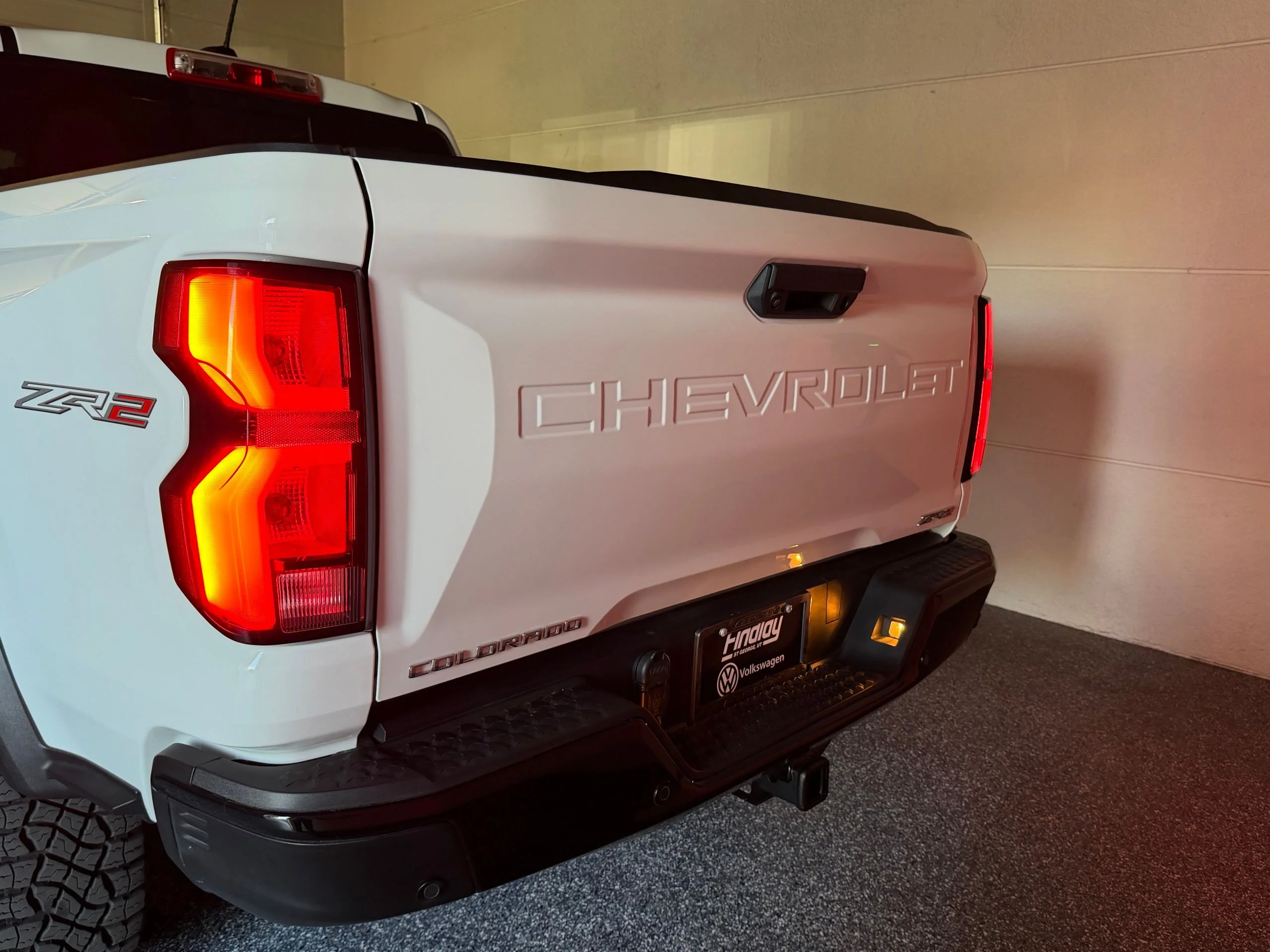 Used 2024 White Chevrolet ZR2 image 51