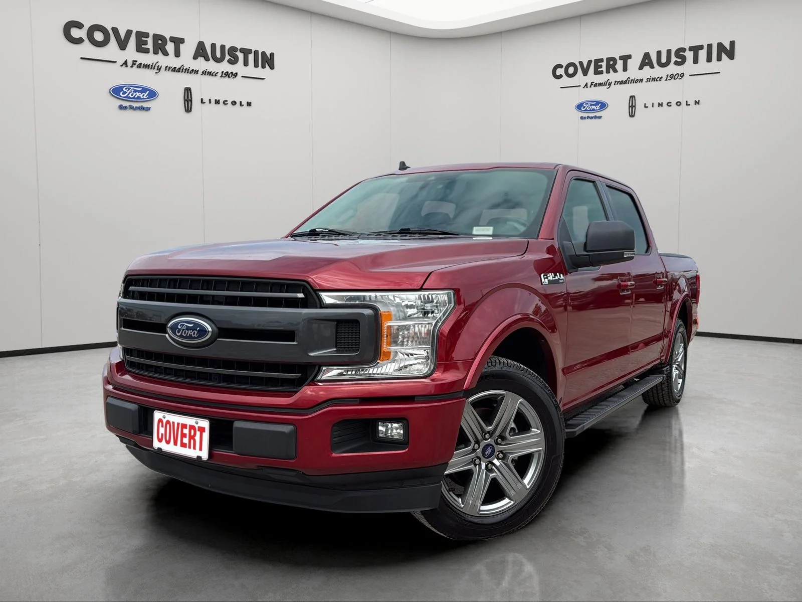 Used 2019 Red Ford XLT image 1