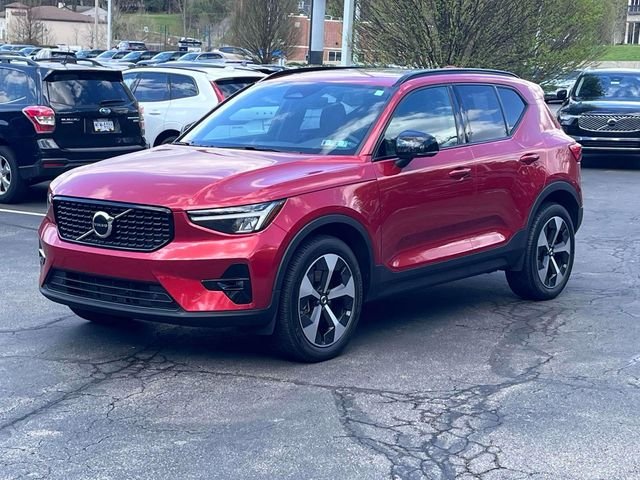 2023 Volvo XC40 Plus