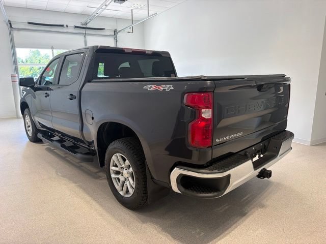 Used 2022 Dark Ash Metallic Chevrolet LT (2FL) image 4