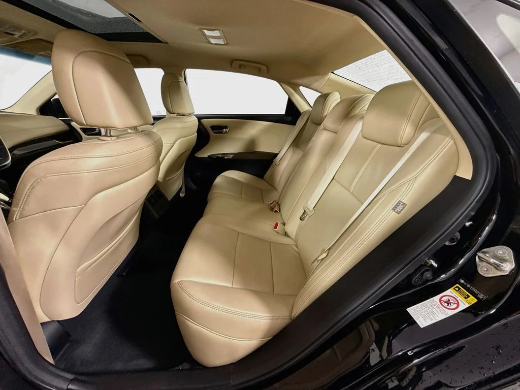 Used 2013 Attitude Black Metallic Toyota XLE image 23